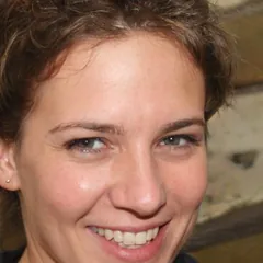 Mônica Meireles